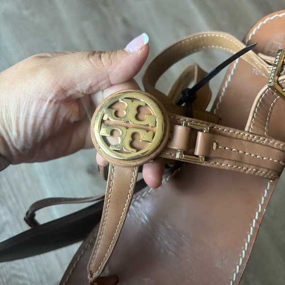 Tory Burch Tan Leather Thong Sandals - Picture 9 of 9